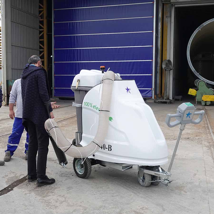 Makine Grumbullues mbeturinash te tipit elefant Cleanvac ST240B