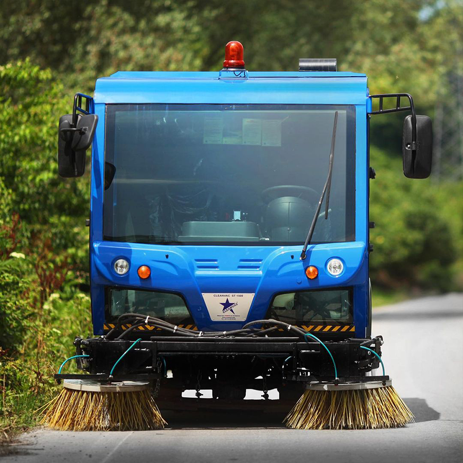 Cleanvac ST 2500 Road Sweeper